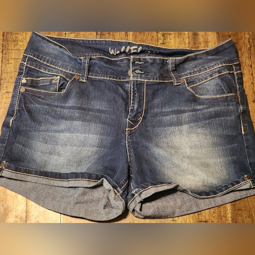 Wallflower jean shorts